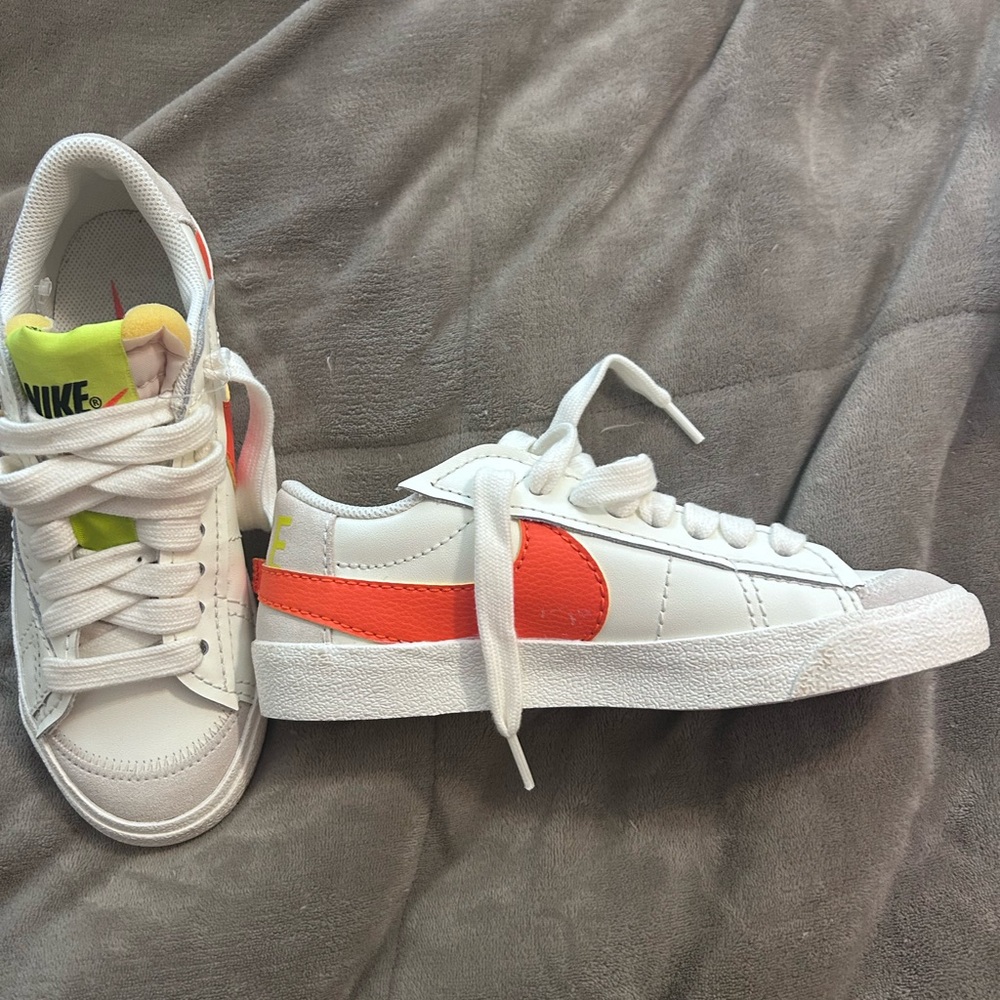 Nike 77 low blazer sneakers